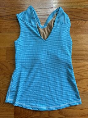 Lululemon blue and white striped v neck tank size 6